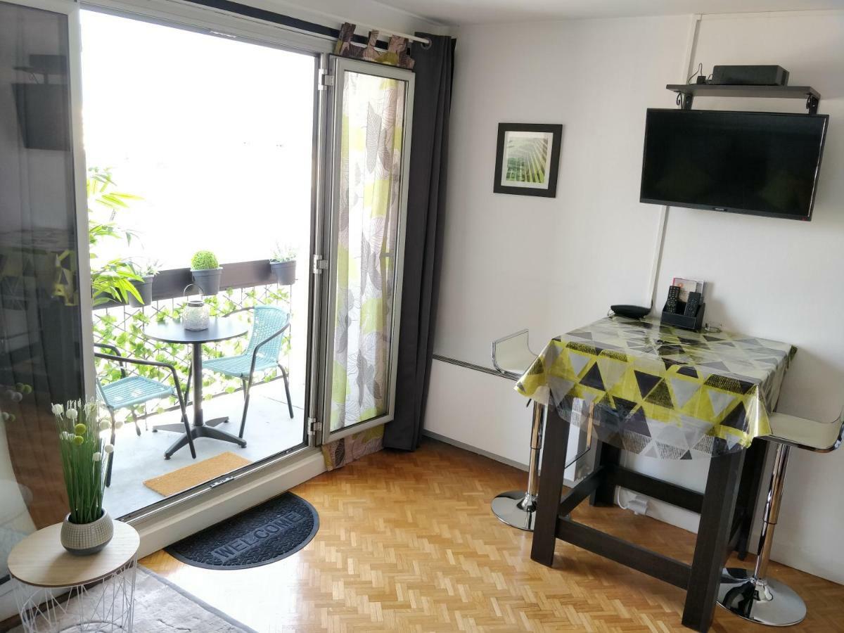 Le Parisien T1Antony-Berny By Beds4Wanderlust - 35M2 Avec Balcon - Aeroport Orly 5Miles - Train Station Rer B Orlyval 1Mile Lägenhet Exteriör bild